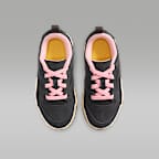 Jordan Flight Court Younger Kids' Shoes. Nike NO