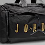 ジョーダン ベロシティ ダッフルバッグ (63L)