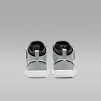 Jordan 1 Mid Younger Kids' Shoes