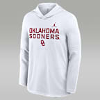 Playera de manga larga universitaria marca Jordan Dri-FIT con gorro para hombre Oklahoma Sideline