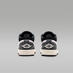 Air Jordan 1 Low SE Older Kids' Shoes