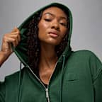 Felpa corta con cappuccio e fodera in satin Jordan Flight Fleece – Donna