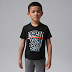 Playera Catch of the Day para niños talla pequeña Jordan