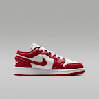 Air Jordan 1 Low Older Kids' Shoes