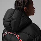 Jordan Brooklyn Puffer-Jacke mit Grafik (ältere Kinder)