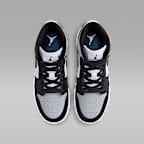 Air Jordan 1 Mid Big Kids' Shoes