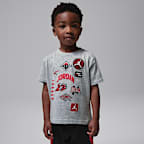 Conjunto de playera con parche Dynasty y shorts de malla infantil Jordan