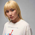 T-shirt com grafismo Jordan Flight para mulher