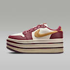 Rojo team/Marfil pálido/Oro arena