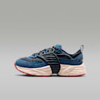 True Blue/Blue Fox/Chalk/Kinetic Green