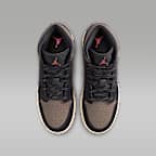 Air Jordan 1 Mid SE Older Kids' Shoes