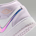 Air Jordan 1 Mid SE Older Kids' Shoes