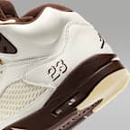 Tenis para mujer Air Jordan 5 Retro "Golden Ticket"