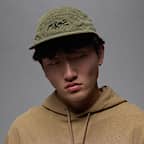 Medium Olive/Black