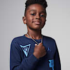 Playera de cuello redondo para niños talla pequeña Jordan "See Me Shine"