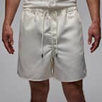 ジョーダン エッセンシャル ステートメント メンズ 13cm ウーブン ショートパンツ