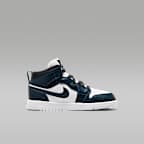 Jordan 1 Mid Younger Kids' Shoes