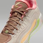 Tenis de básquetbol Luka 4 "Light Orewood and Tangerine"