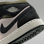 Chaussure Air Jordan 1 Mid pour ado