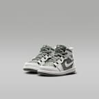 Boty Jordan 1 Mid pro kojence a batolata