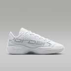 ルカ 77 "Triple White" PF バスケットボールシューズ