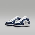 Air Jordan 1 Low Older Kids' Shoes