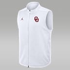 Chaleco universitario marca Jordan Therma-FIT de cierre completo para hombre Oklahoma Primetime Victory