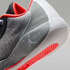 Tenis de básquetbol Luka .77 "Space Navigator"