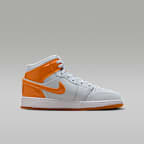Air Jordan 1 Mid SE Big Kids' Shoes