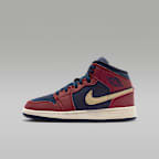 Air Jordan 1 Mid SE Big Kids' Shoes