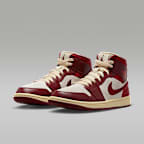 Air Jordan 1 Mid SE Women's Shoes