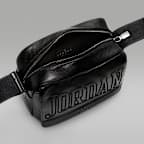 Jordan Perforated Messenger Bag (3.6L)