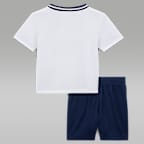 Jordan Conjunto de camiseta deportiva y pantalón corto de malla - Bebé