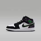 Tenis para niños grandes Air Jordan 1 Mid SE - Negro/Blanco cumbre/Morado láser/Verde grito