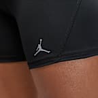 ジョーダン スポーツ ウィメンズ 13cm ショートパンツ
