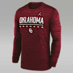 Playera universitaria marca Jordan Dri-FIT para hombre Oklahoma Sideline Velocity