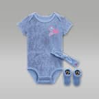 Caja de conjunto de 3 piezas Blue Jeans and Bling para bebé (de 0 a 9 meses) Jordan