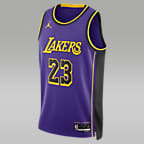 เสื้อแข่งผู้ชาย Jordan Dri-FIT NBA Swingman Los Angeles Lakers Statement Edition - Field Purple