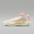 ルカ 4 PF "Light Orewood and Tangerine" バスケットボールシューズ