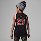 Jersey para niños talla pequeña 23 Jordan