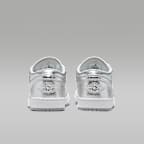 รองเท้าผู้หญิง Air Jordan 1 Low SE