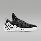 ジョーダン ジャンプマン ダイヤモンド LOW バスケットボールシューズ