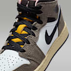 Air Jordan 1 Mid SE Older Kids' Shoes