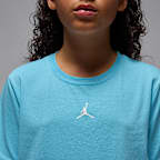 Playera Core para niños talla grande Jordan Dri-FIT Sport