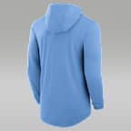 Playera de manga larga universitaria marca Jordan Dri-FIT con gorro y estampado para hombre North Carolina Primetime