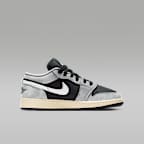 Air Jordan 1 Low SE Older Kids' Shoes