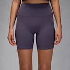 Shorts Dri-FIT de tiro alto de 15 cm para mujer Jordan Sport