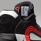 ルカ 4 PF "Bloodline" バスケットボールシューズ