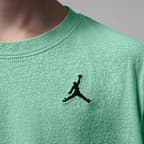 Playera Air bordada con lavado ácido para niños talla pequeña Jordan