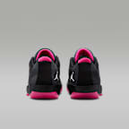 ルカ .77 PF "Navidor" バスケットボールシューズ